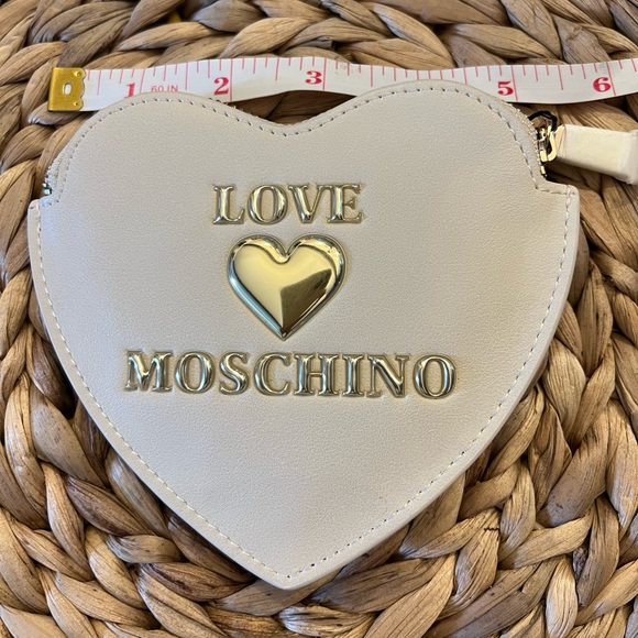 NWT LOVE MOSCHINO BEIGE ❤️ COIN PURSE💋💋 - Picture 6 of 8